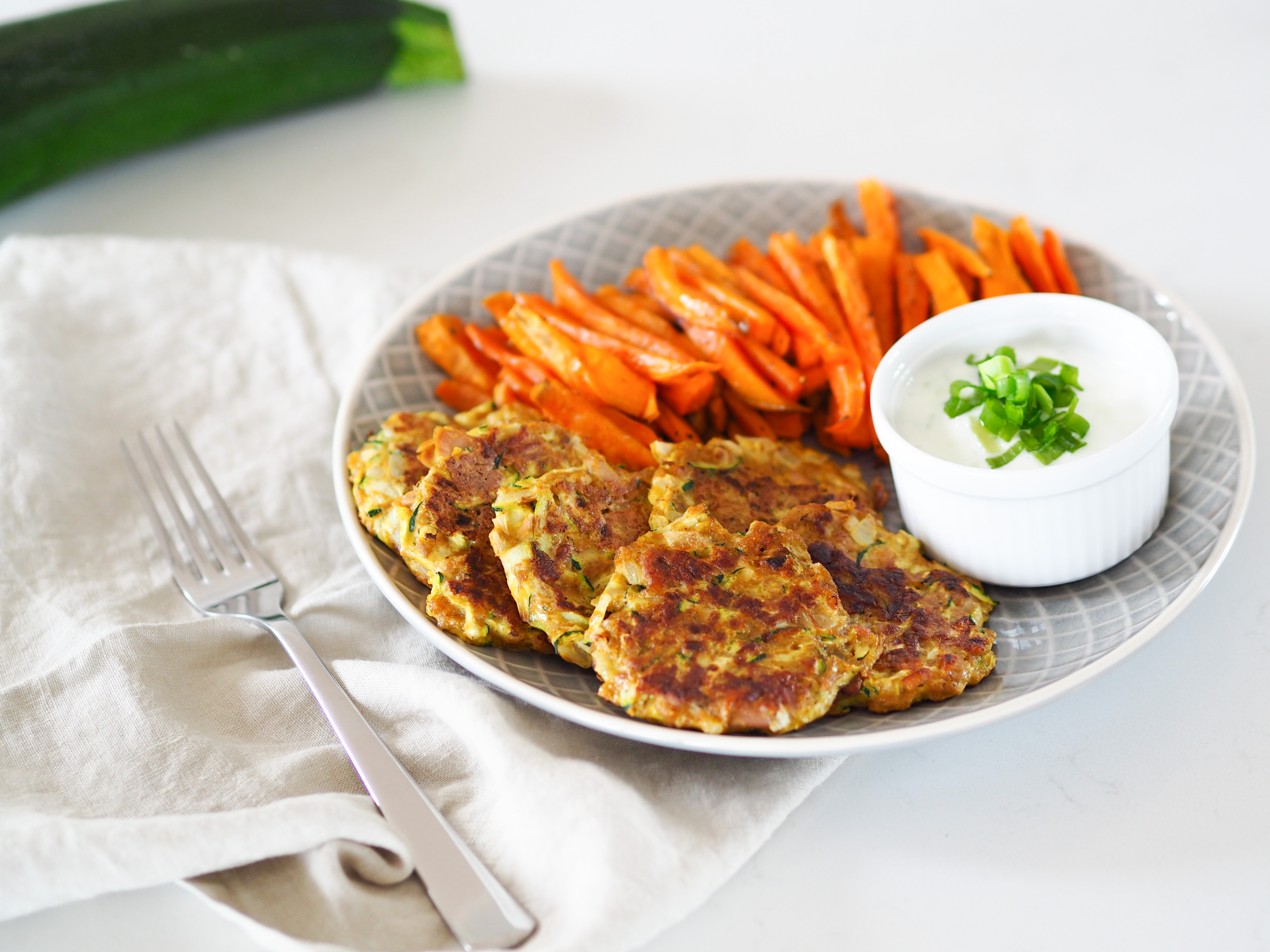 Tuňákovo cuketové placičky