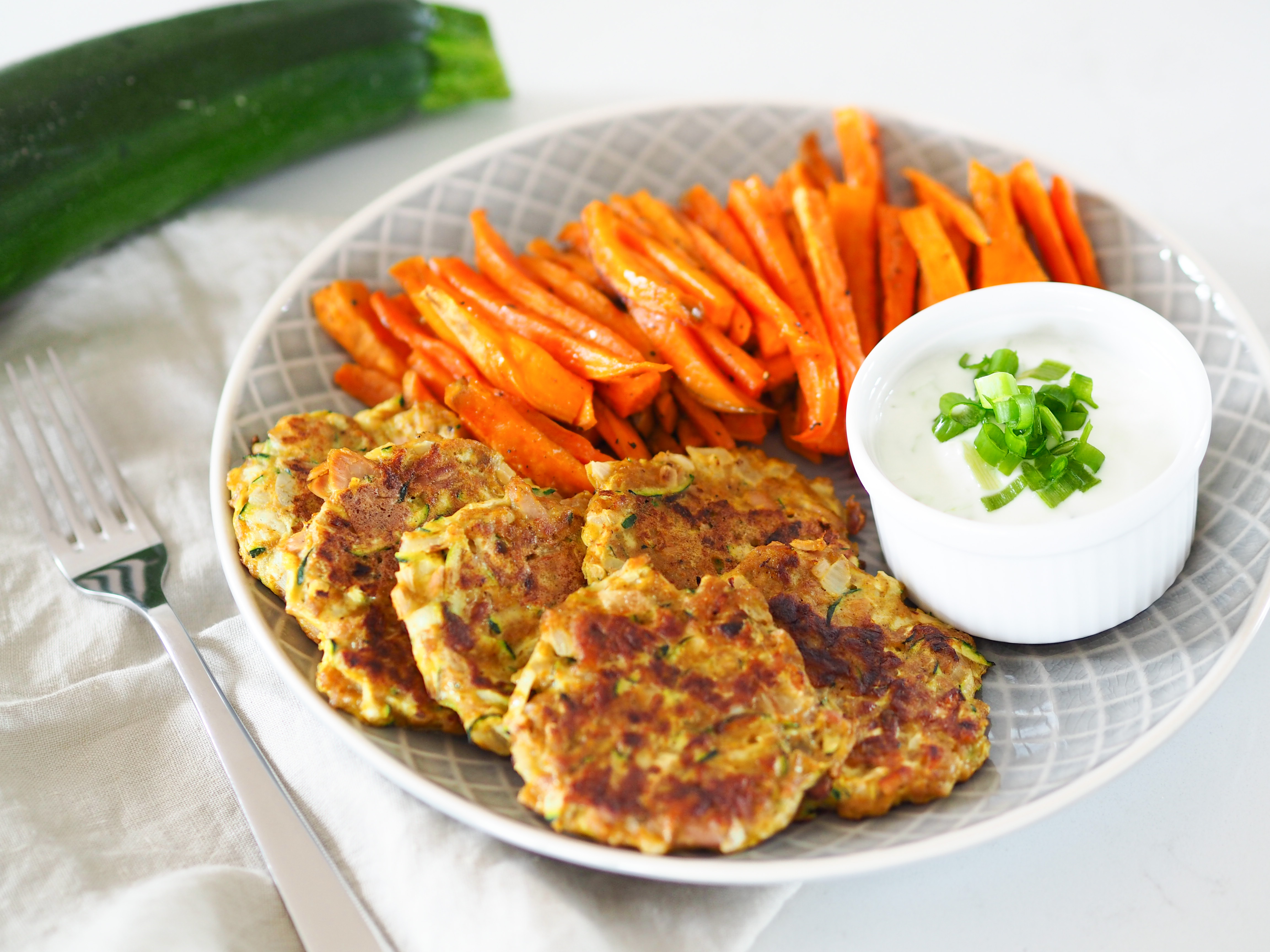 Tuňákovo cuketové placičky