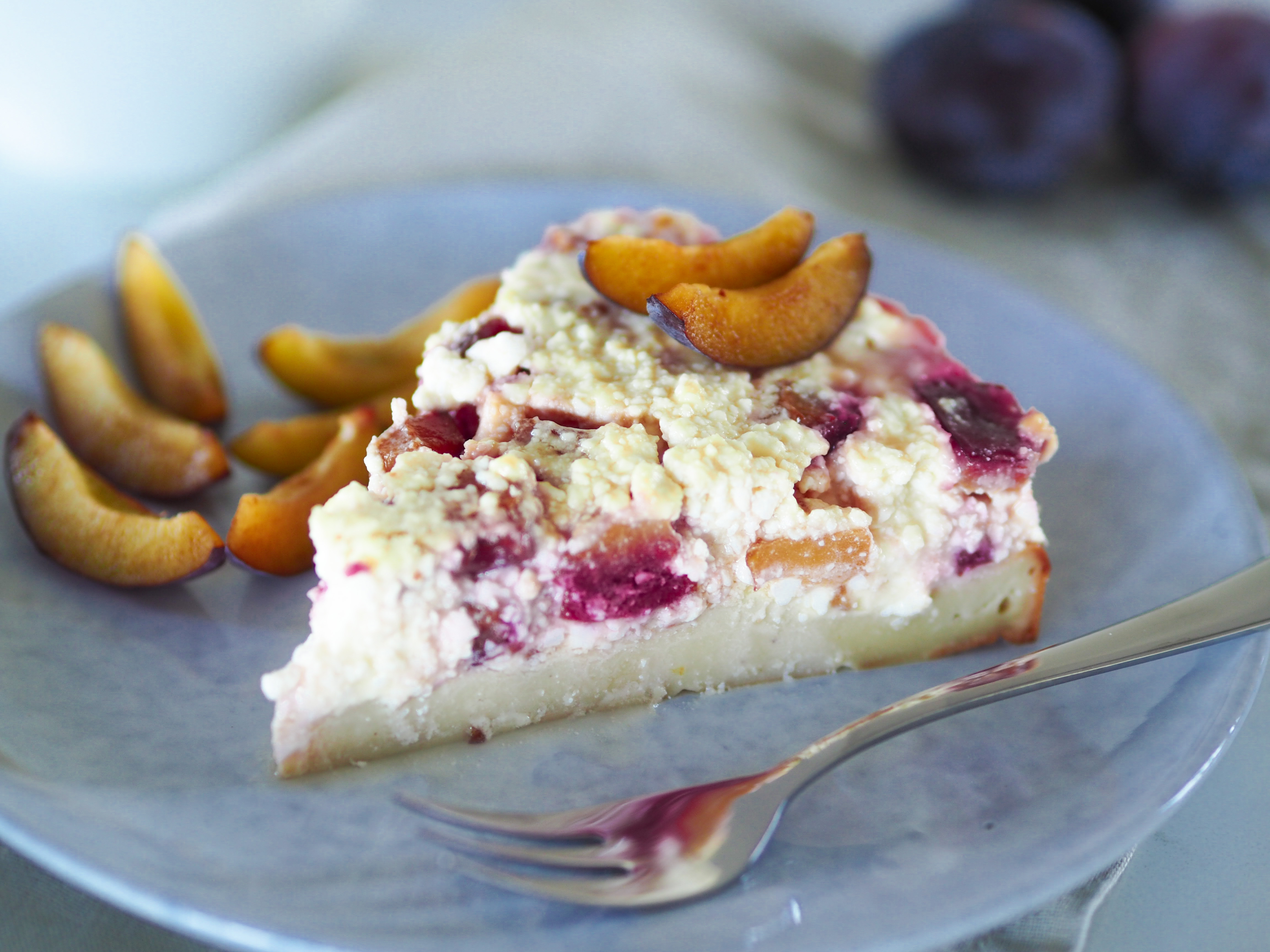 Tvarohovo švestkový koláč