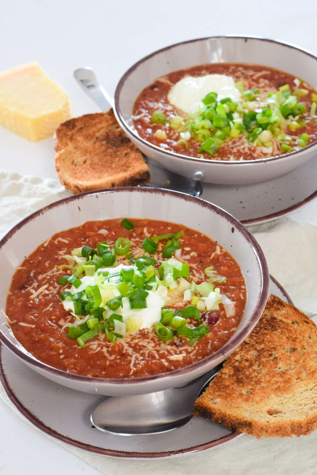 Tomatová polévka s fazolemi