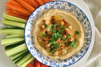 Hummus. Humus. Cizrna. Arabské recepty. Orientální kuchyně. Orientální recepty. Arabská kuchyně. Pravý arabský hummus. Syrská kuchyně. Syrské recepty.