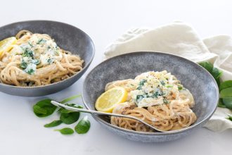 Těstoviny s ricottovou omáčkou s citronem.