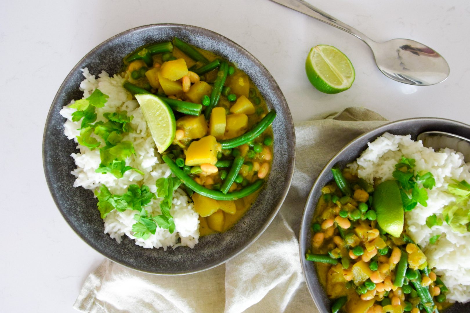 Fazolové kari s bramborem