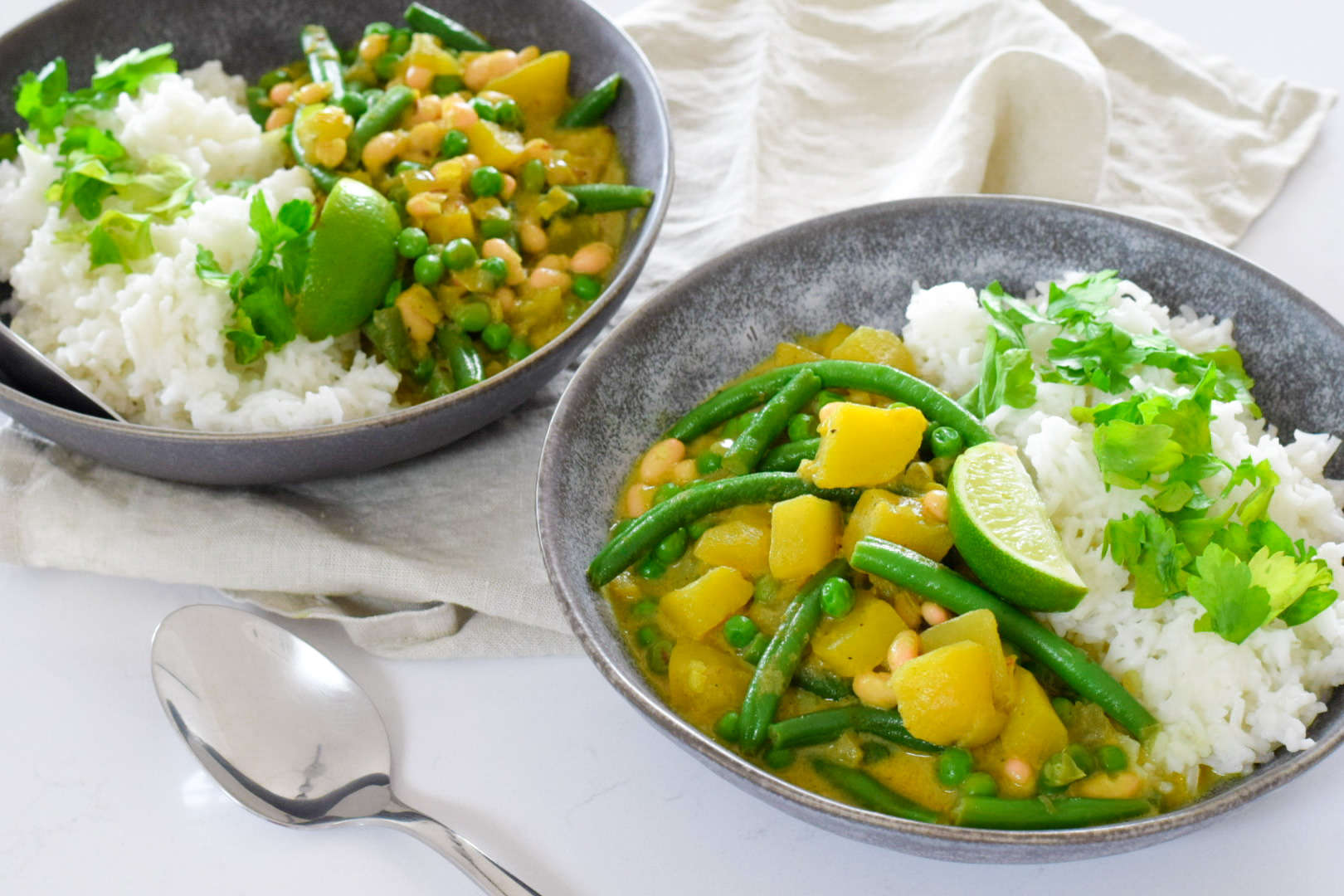 Fazolové kari s bramborem