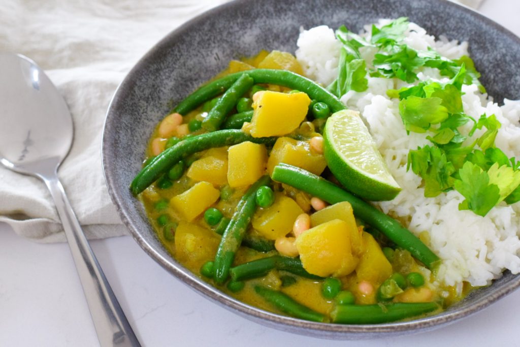 Fazolové kari s bramborem