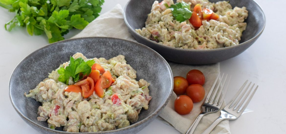 Rychlá omáčka na těstoviny z avokáda a ricotty