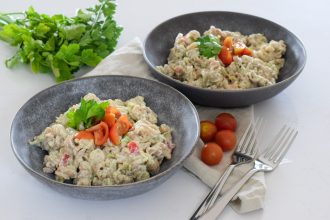 Rychlá omáčka na těstoviny z avokáda a ricotty