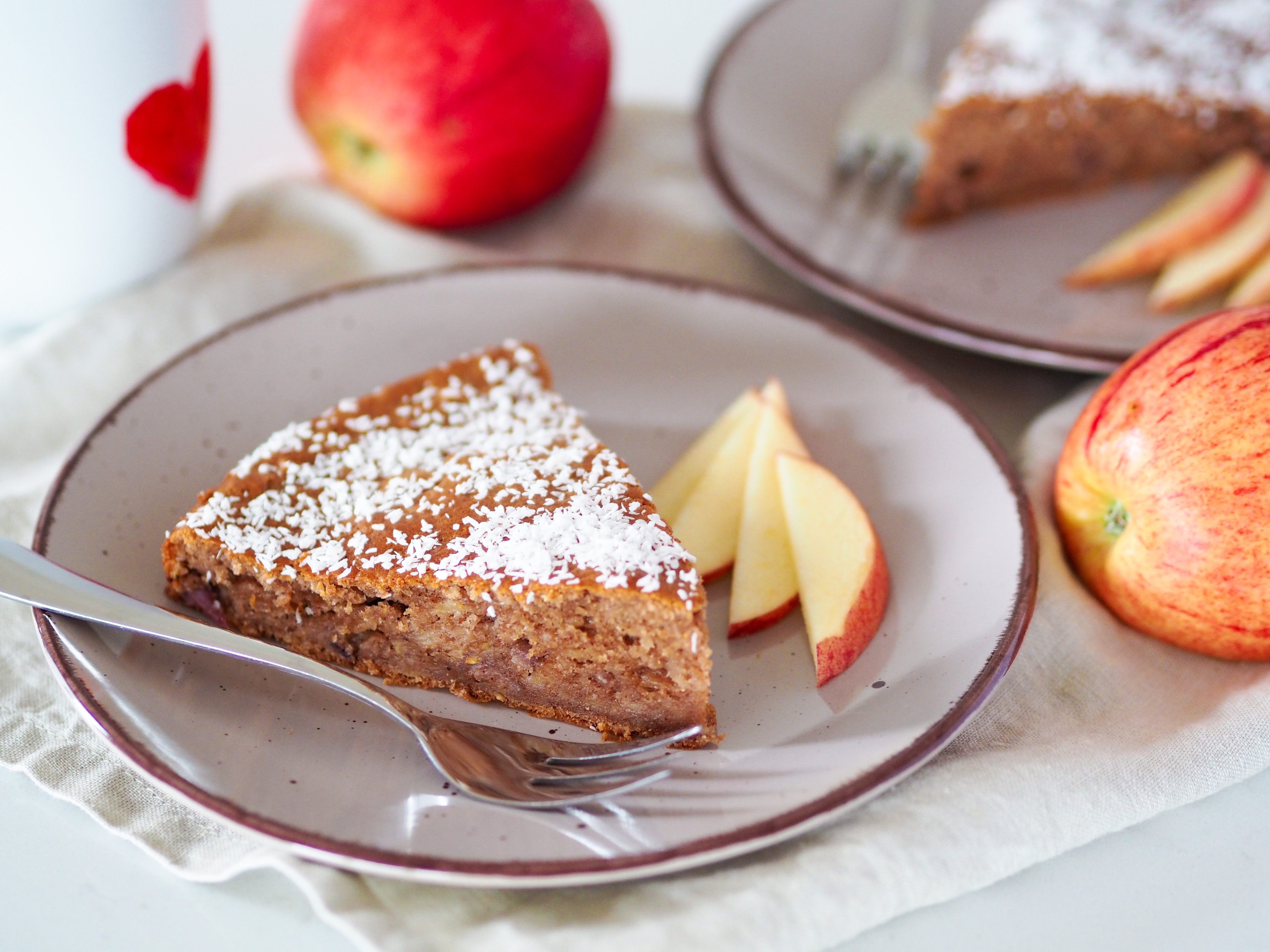 Jablečný celozrnný perník