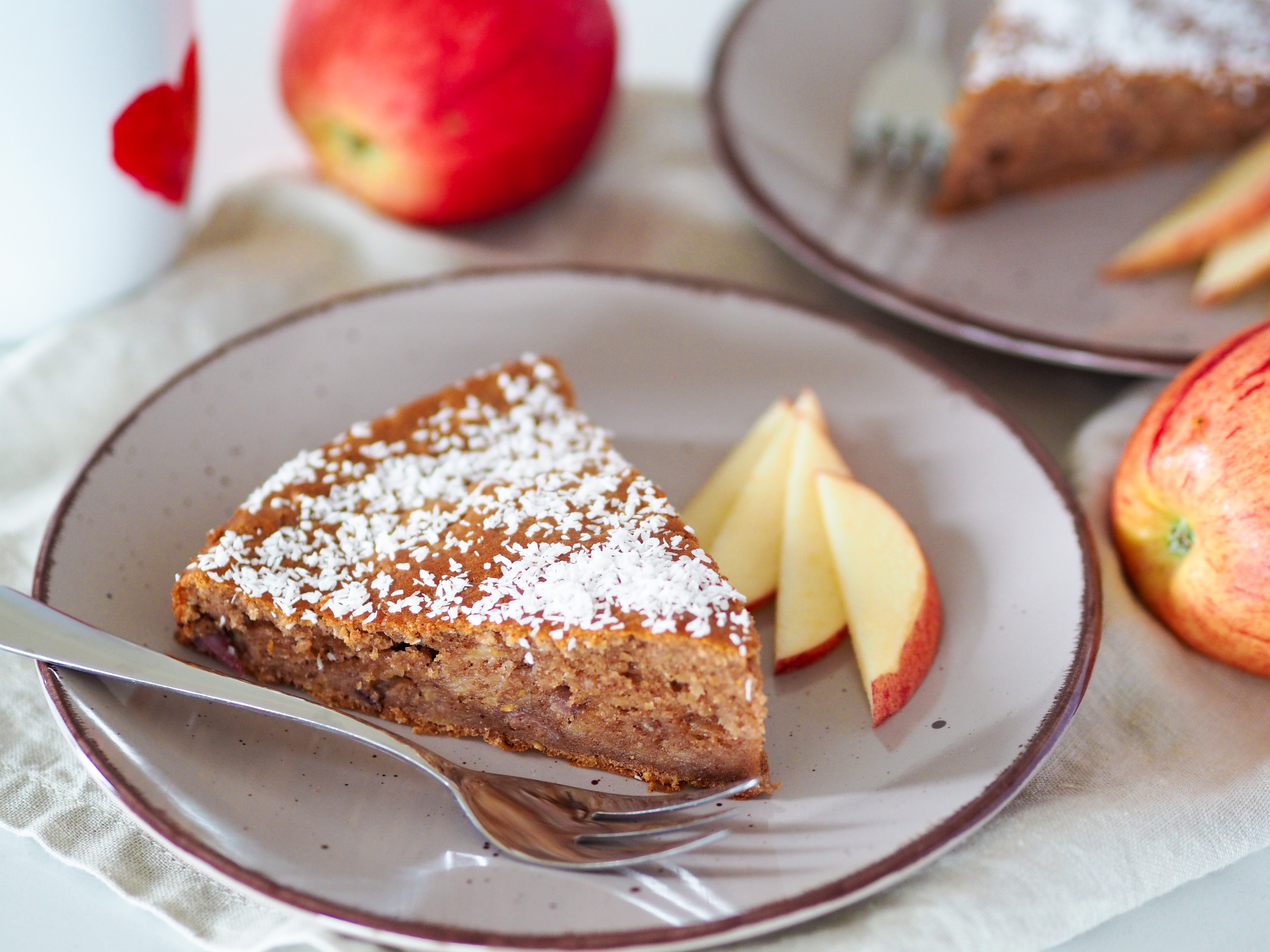 Jablečný celozrnný perník